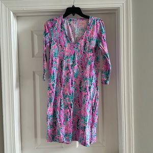 Lilly Pulitzer sleeve v-neck dress